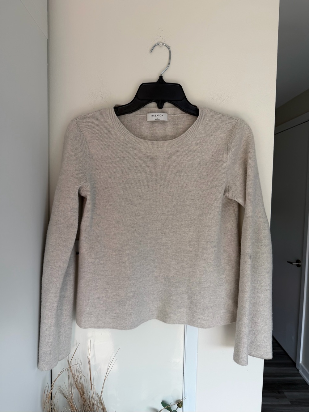Babaton ($128) 100% Merino Wool Sweater Cream Beige Size L (Fits S/M) AS IS - Picture 2 of 9
